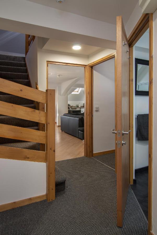 Stunning Church Conversion Close To The Tower Blackpool Exterior photo