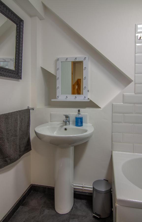 Stunning Church Conversion Close To The Tower Blackpool Exterior photo